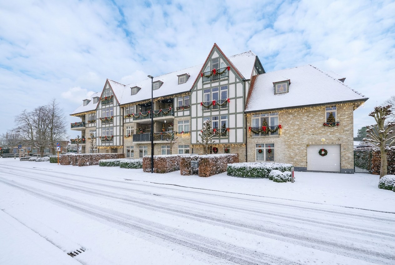 Topklasse appartement van ca 160m² op de 1ste verdieping met 2 slaapkamers en ondergrondse staanplaats - foto 1