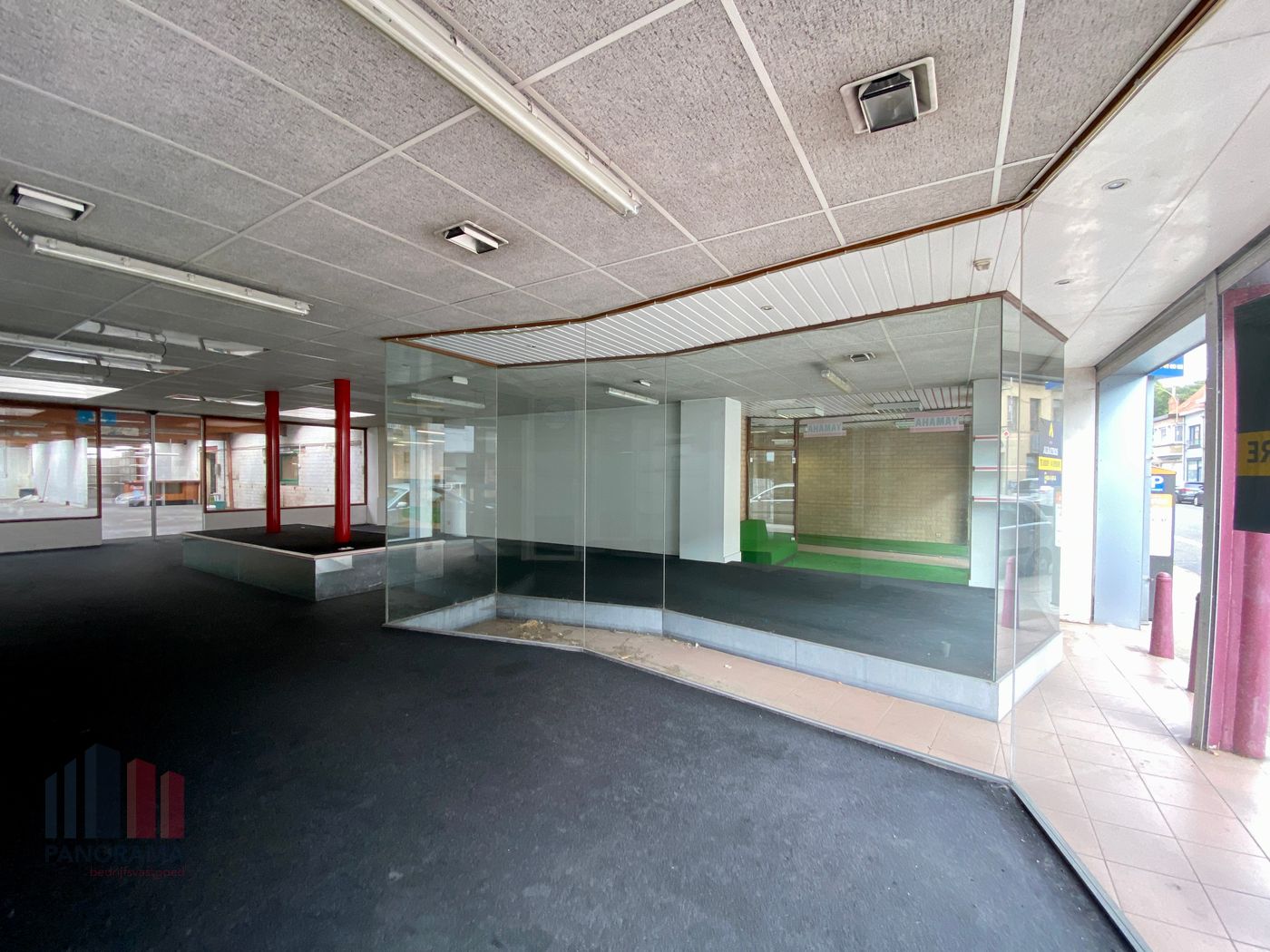 Handelspand van 162 m² met visibiliteit in De Panne - foto 2