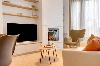 Rustig gelegen in het centrum van Dessel, in een gebouw met assistentiewoningen, staat dit mooie 1-slaapkamer appartement te huur.De flat heeft een...