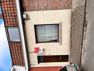 In een volledig vernieuwde en rustige buurt van Menen bevindt zich deze verzorgde woning, ideaal voor wie op zoek is naar comfort, charme en...