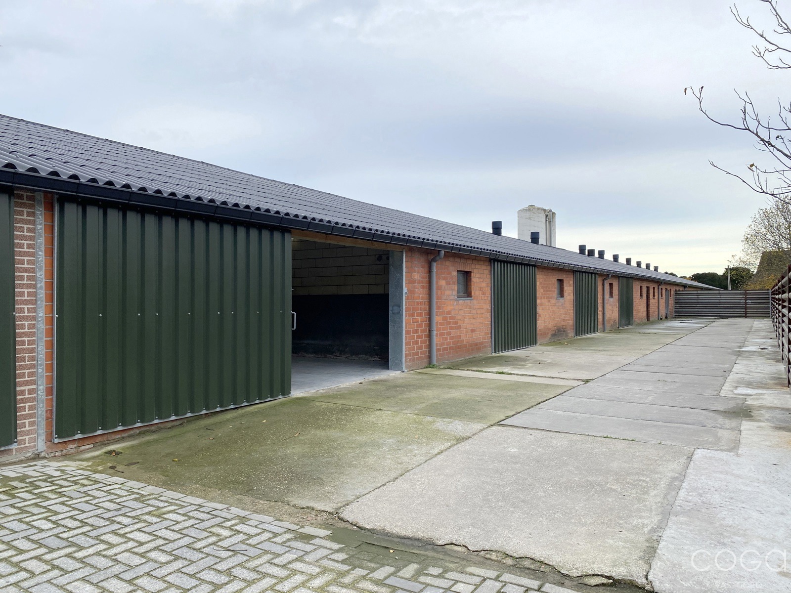 Commercial for rent in Brecht - photo 4