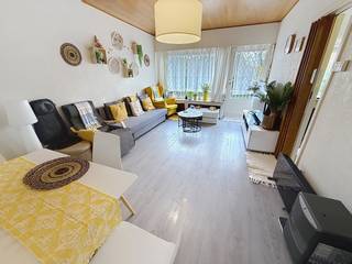 Twee-slaapkamer appartement (ca. 85m²) op de 1ste verdieping van een klein gebouw nabij het centrum van Brasschaat, op wandelafstand van winkels,...