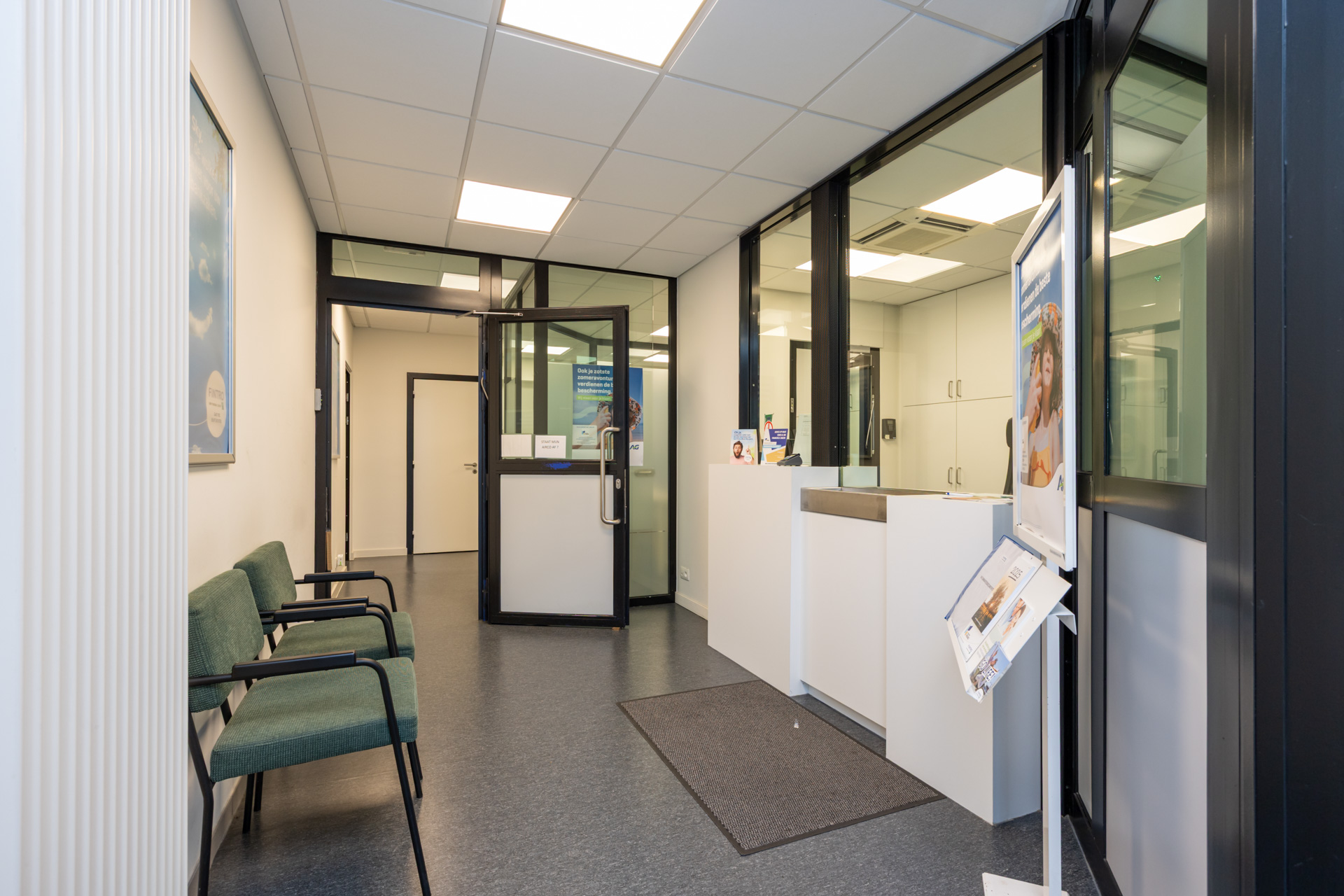 Commercial for sale in Wilrijk with 3 bedrooms - photo 2