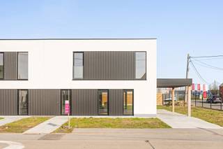 6 % BTW MOGELIJKDeze halfopen nieuwbouwwoning (3 slpks) met carport is gelegen in Kortemark.! PROMO: Wie in de maand maart 2026 aankoopt krijgt...