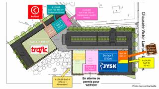 Handelszaak (Horeca) 232 m2 te huur met terras. (UNIT 8)SHOPPING LESSINES.6800 m² winkels met ongeveer 150 parkeerplaatsen. Ligging langs de N57,...