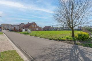 Heeft u altijd al gedroomd van een eigen woning, volledig naar uw wensen, op een rustige locatie omringd door groen? Dan is deze bouwgrond op...