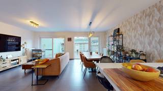 In een rustige straat in Zeebrugge bevindt zich deze recent gebouwde woning die uitblinkt in comfort, licht en energiezuinigheid.Op het gelijkvloers...