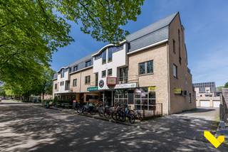 Investeringspand met verschillende mogelijkheden.Deze eigendom, momenteel verhuurd en uitgebaat als broodjeszaak, is een ideale investering!Op vlak...