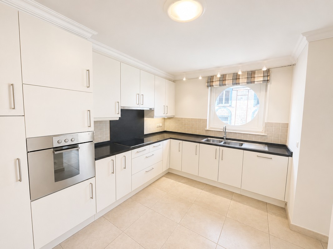 Instapklaar appartement + staanplaats, nabij Markt - foto 4