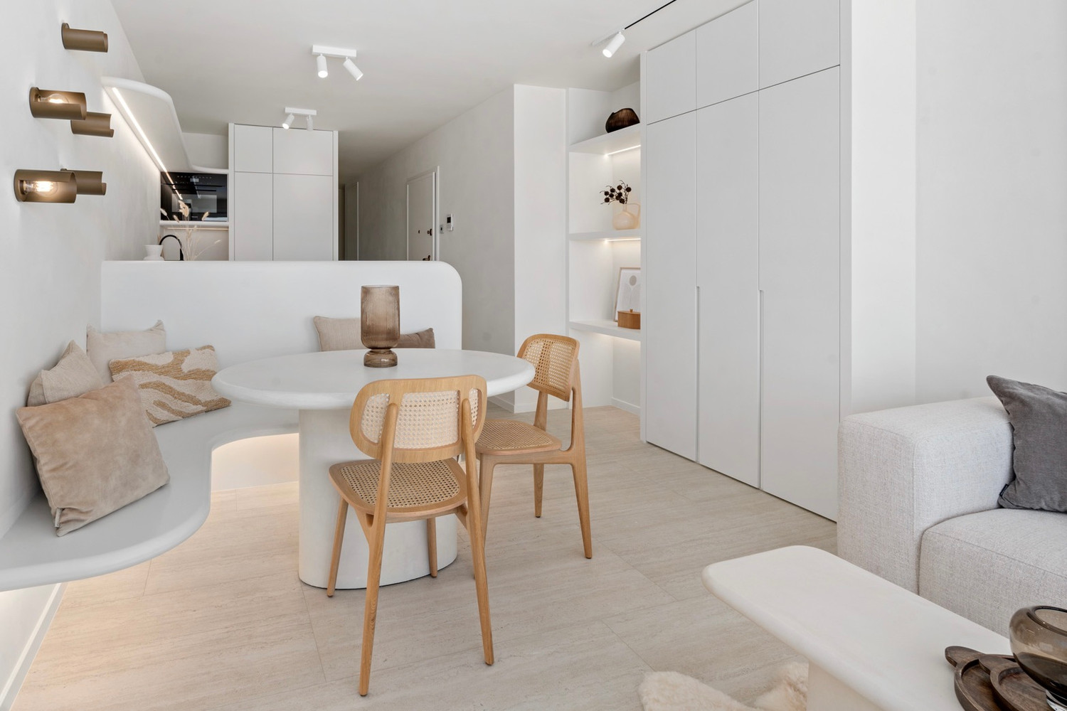 Prachtig appartement met een panoramisch uitzicht op zee - foto 4