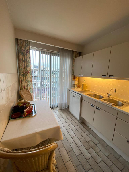 Stijlvol tweeslaapkamerappartement met terras, garage en bergplaats - foto 3