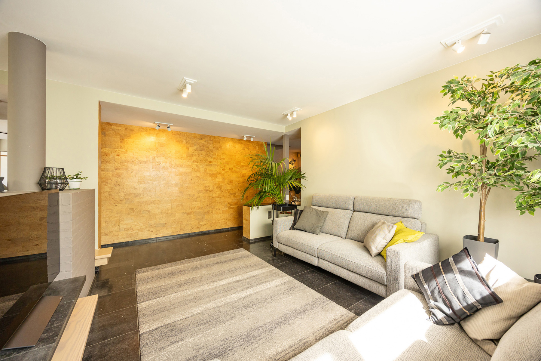Ruime gezinswoning op een perceel van ca 675 m² in een doodlopende straat. - foto 5