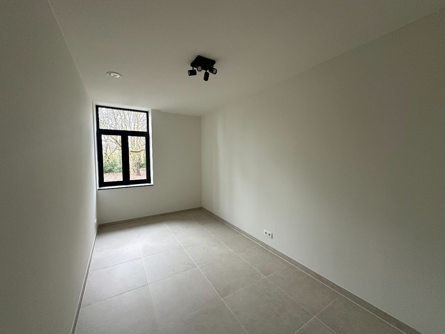 Ruim en lichtrijk appartement in nieuwe residentie te Evergem (1e verdieping) - foto 4