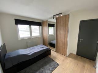 Dit mooie en goedgelegen appartement is gelegen aan de rustige achterzijde van een kleinschalig appartementencomplex.Via de trap bereiken we de...