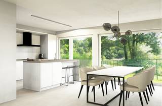 De woning moet nog worden gebouwd, u heeft dus volledige inspraak in de stijl & indeling!<br /><br />Deze energiezuinige woning, biedt U een ruime woonkamer met open keuken(voorzien van AEG toestellen en maatkeuken), inkomhal ,berging, tuin en mogelijkheid tot 3 slaapkamers en een mooi uitgeruste badkamer.<br />De woning is voorzien van zonnepanelen en kwalitatieve materialen.<br /><br />Zie www.dimmowoning.be voor de prijs alle kosten inclusief!