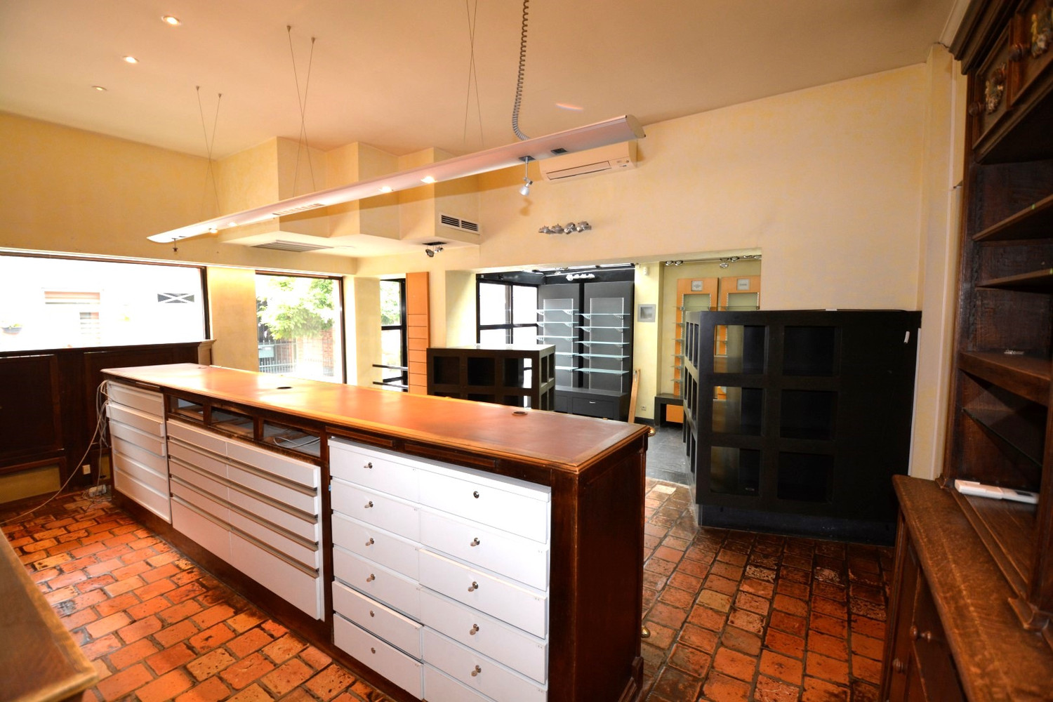 HANDELSGELIJKVLOERS TE CENTRUM OELEGEM! - foto 5