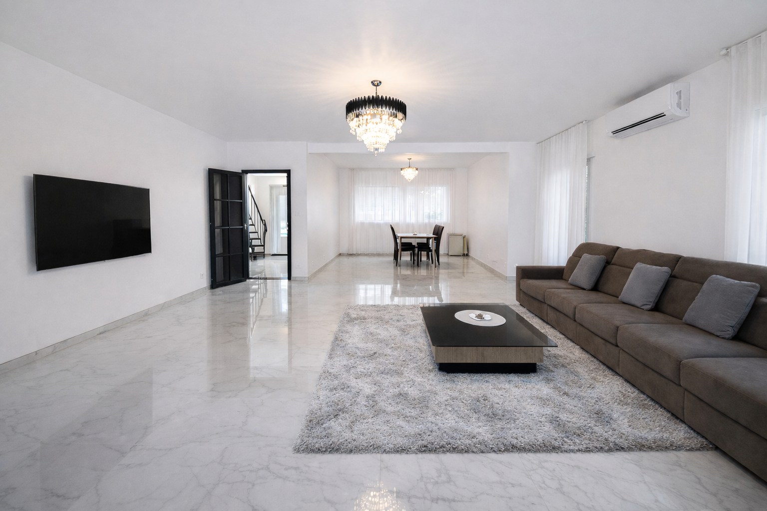 Te koop: Charmante halfopen gezinswoning met 4 slaapkamers en zuidgerichte tuin in hartje Sint-Niklaas! - foto 3