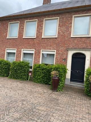 Ruime karakter volle woning met 4 slaapkamers in het hartje van Retie !Welkom in deze ruime en sfeervolle woning waar karakter en comfort perfect...