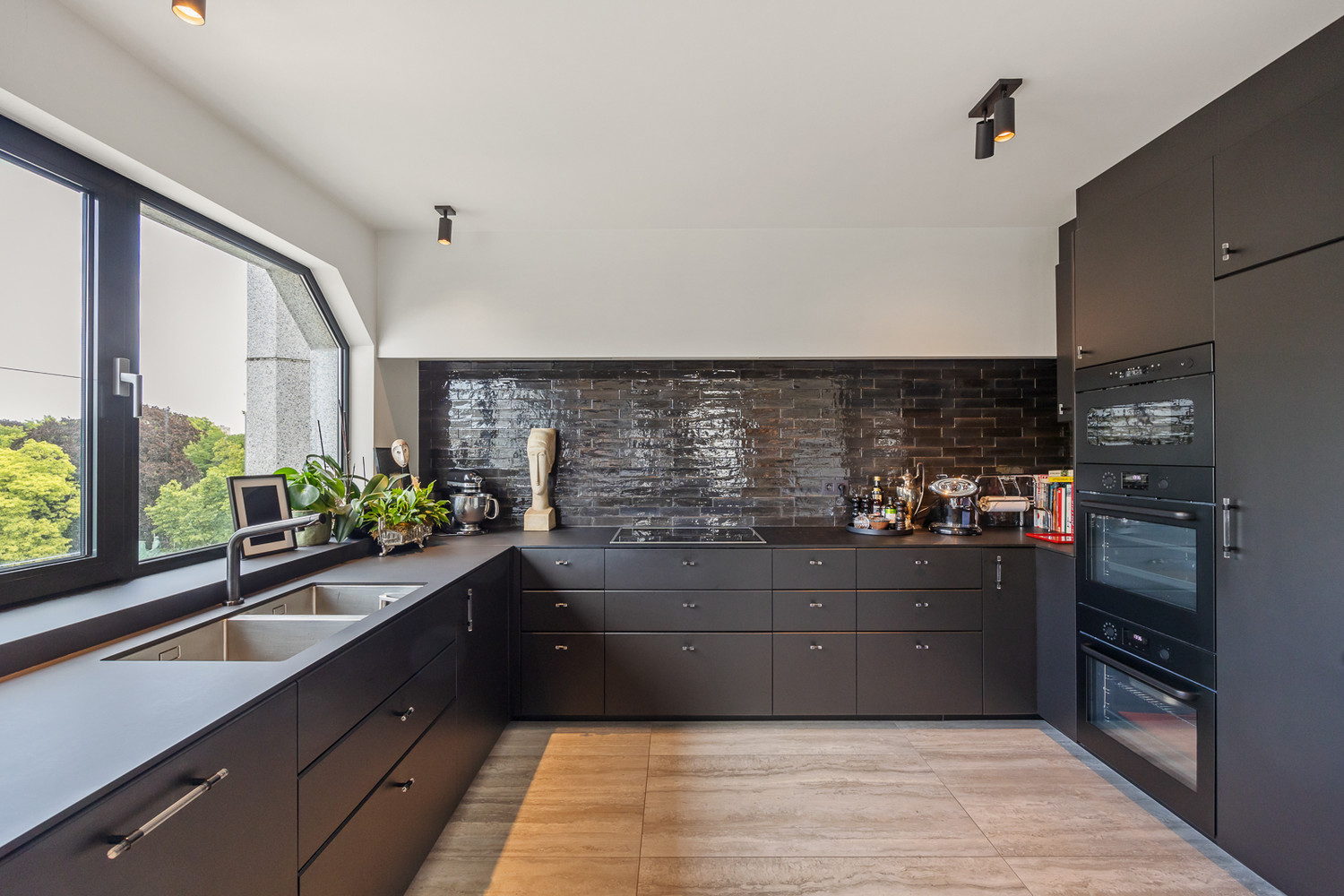 Luxueus en energiezuinig hoekappartement (260m²) op de 6de verdieping met prachtig uitzicht op het Stadspark - foto 4