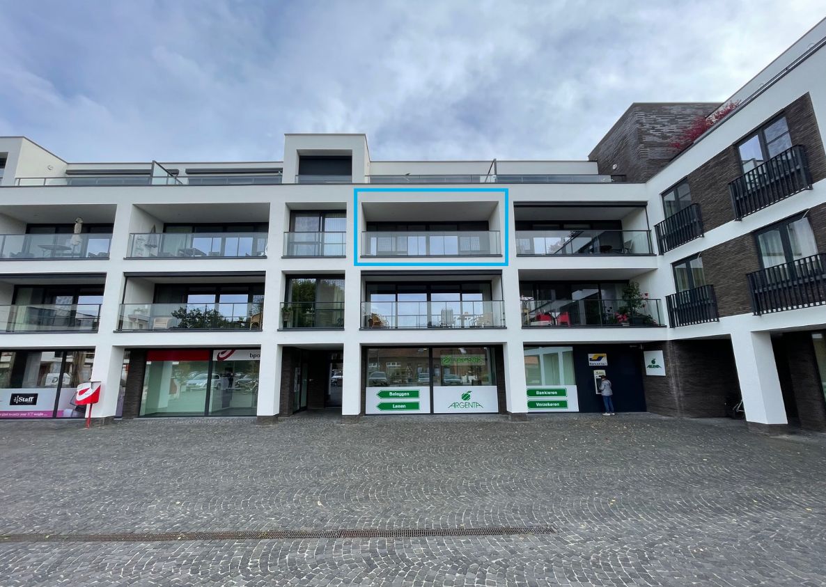 VICHTE - Luxueus appartement met 2 slaapkamers en garage - photo 1