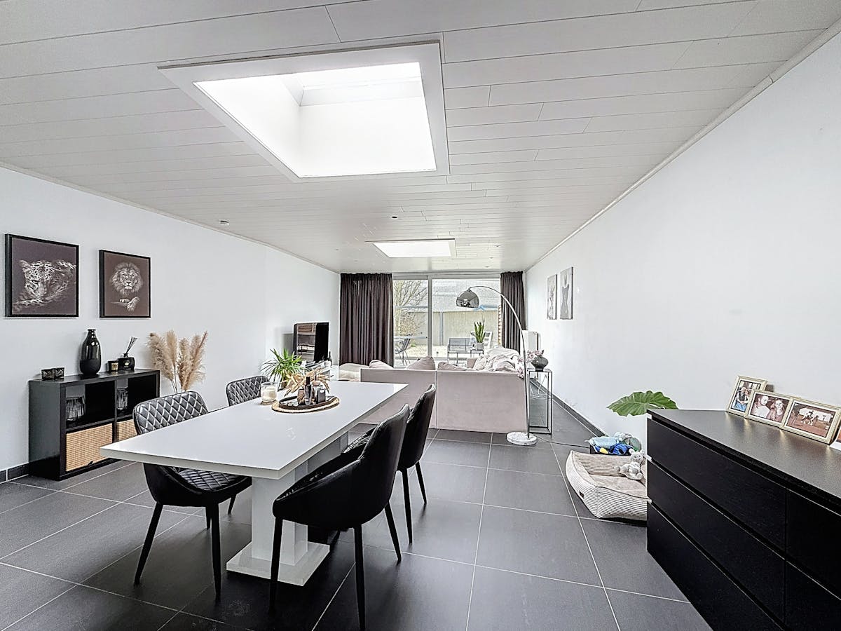 Huis te huur in Alveringem met 3 slaapkamers en tuin. - foto 2