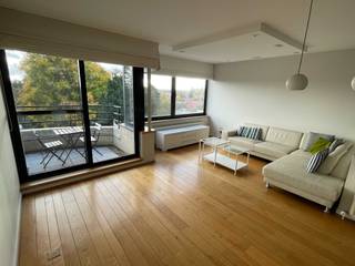 Duplex met 2 slaapkamers en terras op toplocatie met zicht over LeuvenMet 2 parkeerplaatsen (inbegrepen in de vraagprijs)Op de eerste verdieping van...