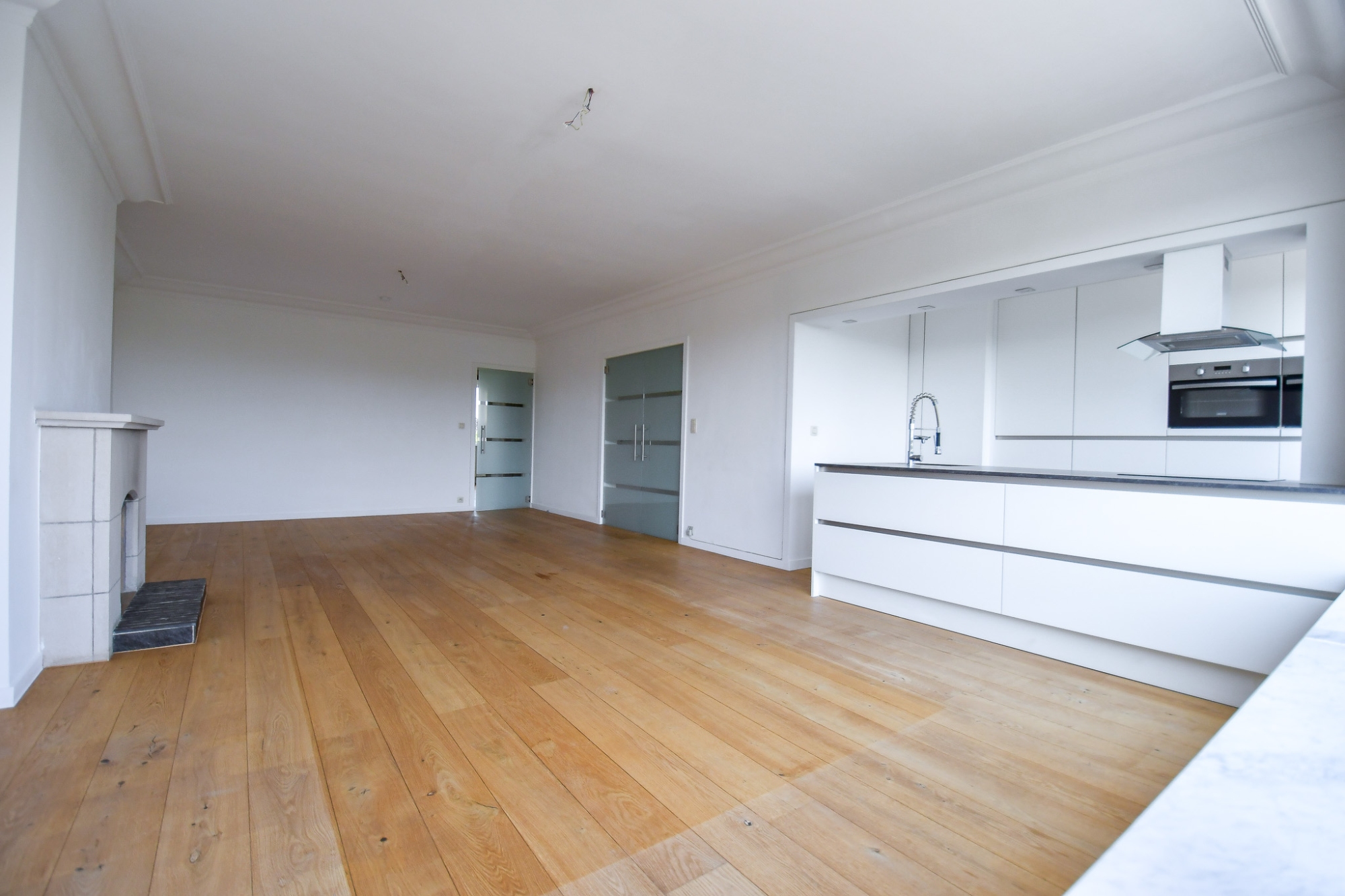 RUIM WOONAPPARTEMENT met PANORAMISCH ZICHT, 2 SLPKS en 2 TERRASSEN - foto 4