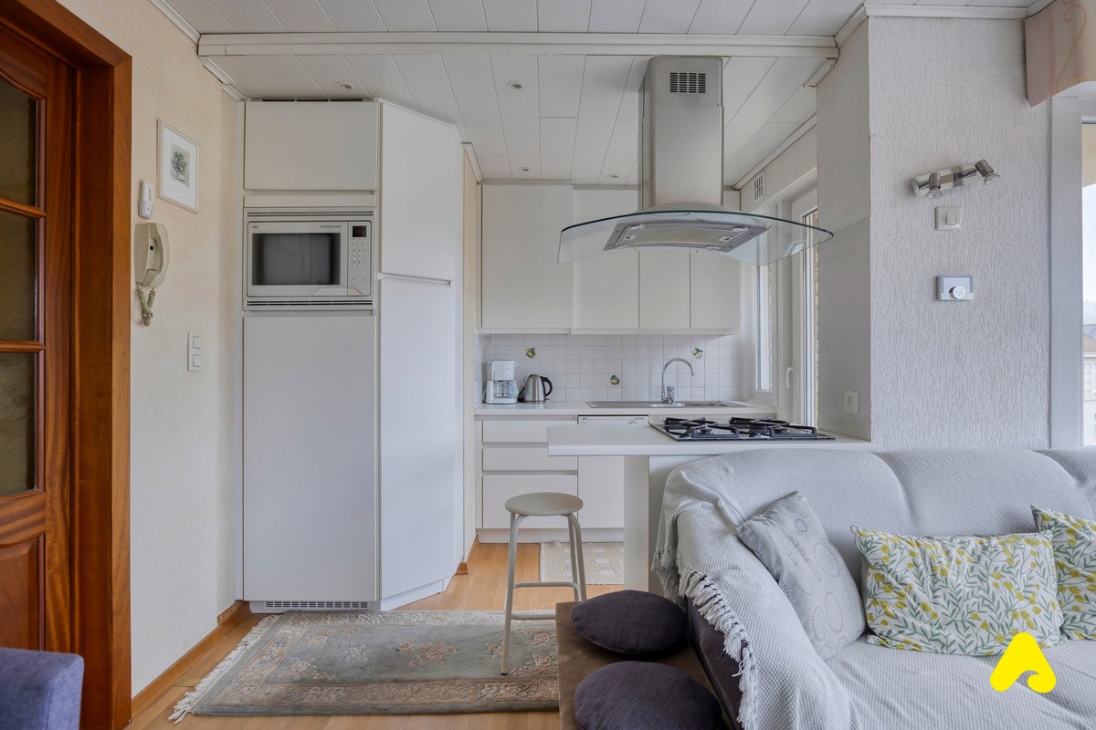 Instapklaar en stijlvol gemeubeld appartement op topligging in De Panne. - foto 5