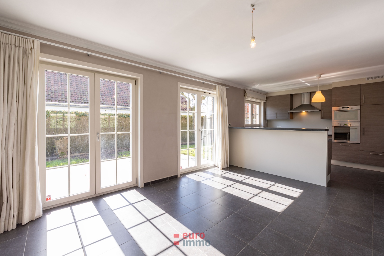 Alleenstaande villa op unieke ligging aan de duinen van Oostduinkerke - foto 5