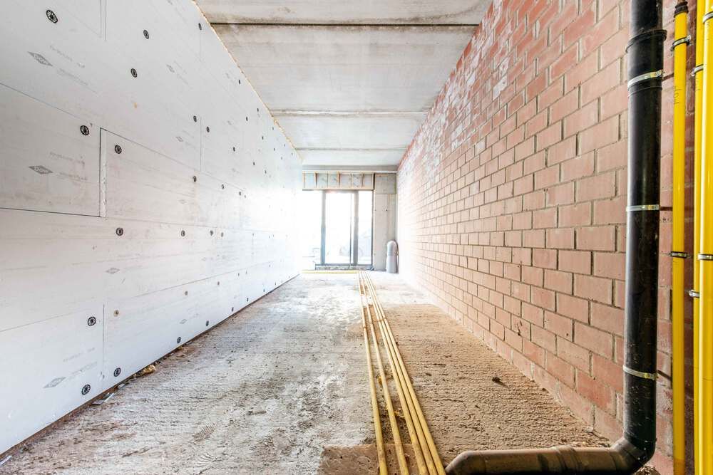 Casco handelspand van 105m² op toplocatie in het commercieel centrum van Wenduine. - foto 4