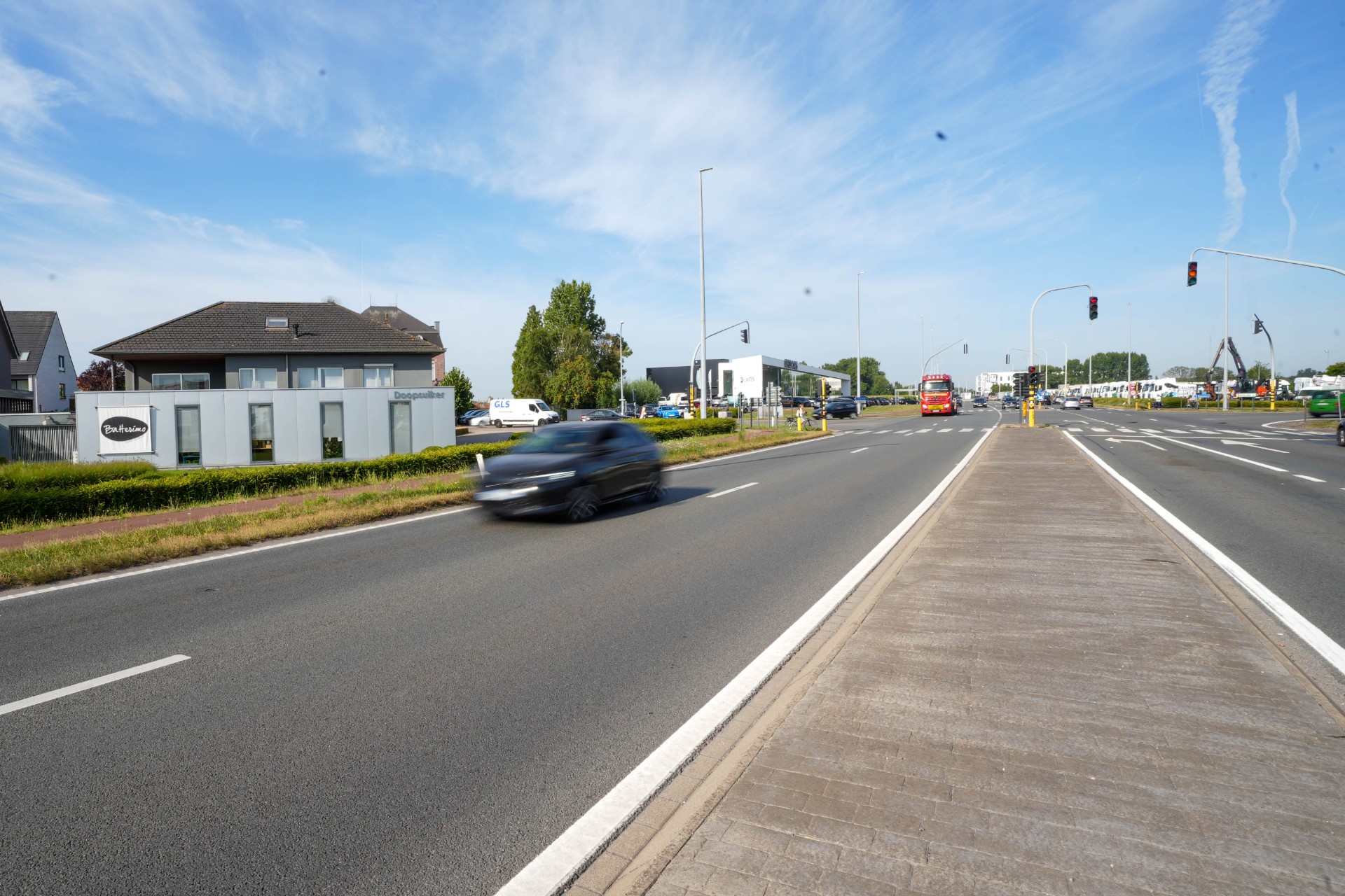 Handelspand met woning op uitzonderlijke locatie. - foto 1
