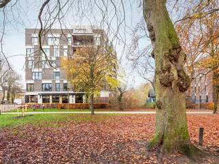 Assistentieflat te koop op topligging! Deze instapklare en bijzonder comfortabele flat bevindt zich in de karaktervolle Oude Gasfabriek,...