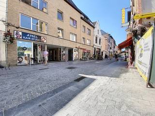 Rustig gelegen parking in Leuven centrum, gelegen in de winkel- wandelstraat.Ideaal voor bewoners die dagelijks moeilijk parking vinden of voor...