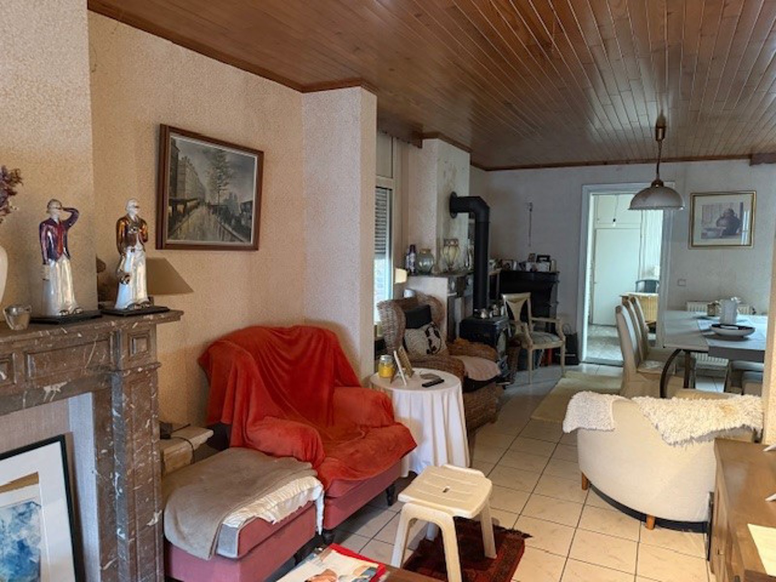 Karaktervolle woning met hoge plafonds – renovatieproject met veel potentieel. - foto 3