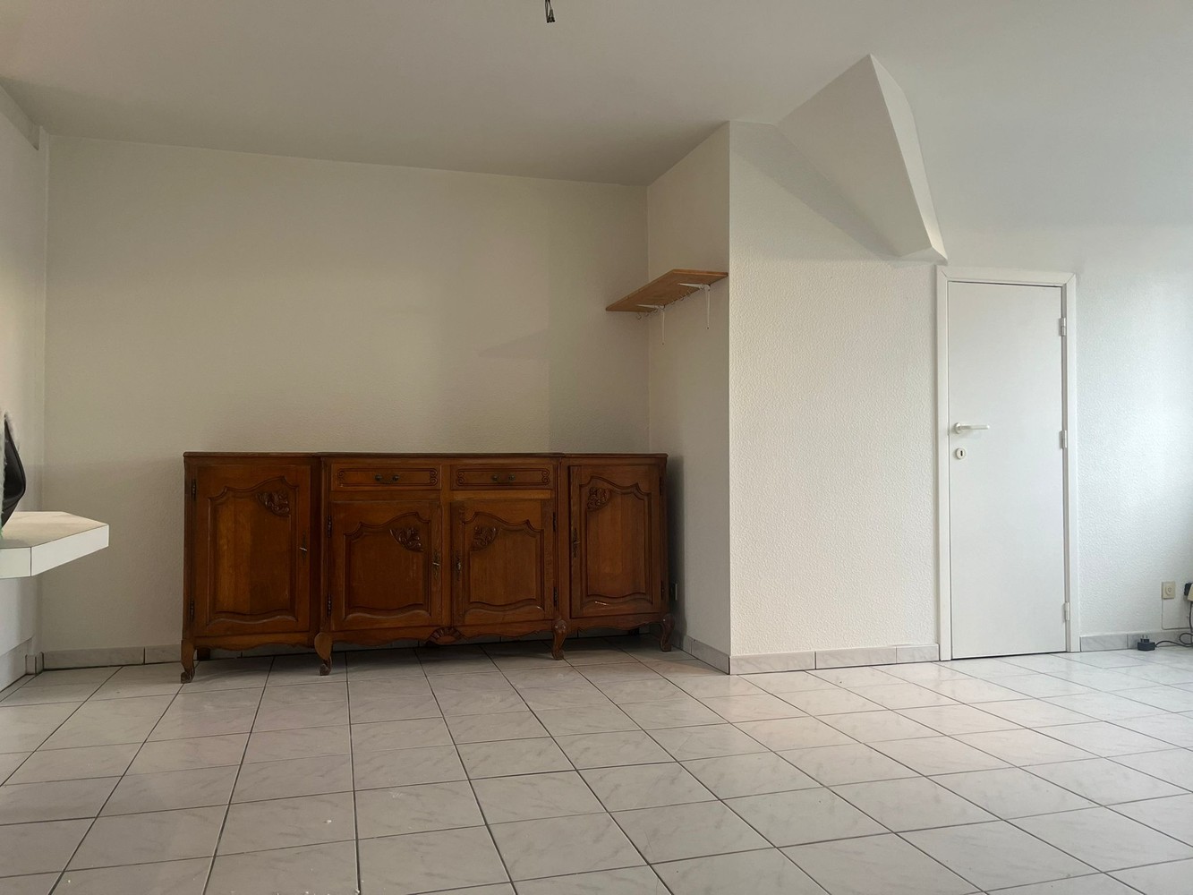 Centraal Gelegen 1 slaapkamerappartement met ruim terras en garage - foto 3