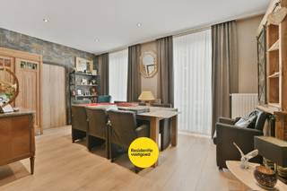 Karaktervol opbrengsteigendom met 4 appartementen op topligging in een zijstraat van de Grote Markt van Blankenberge, op wandelafstand van het...