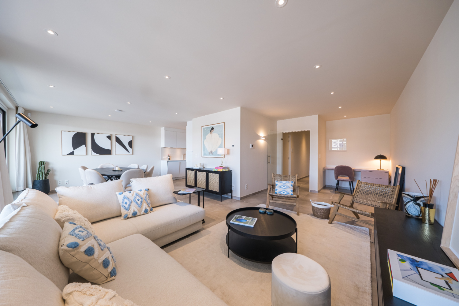 Ruim en jong appartement op centrale ligging! - photo 2