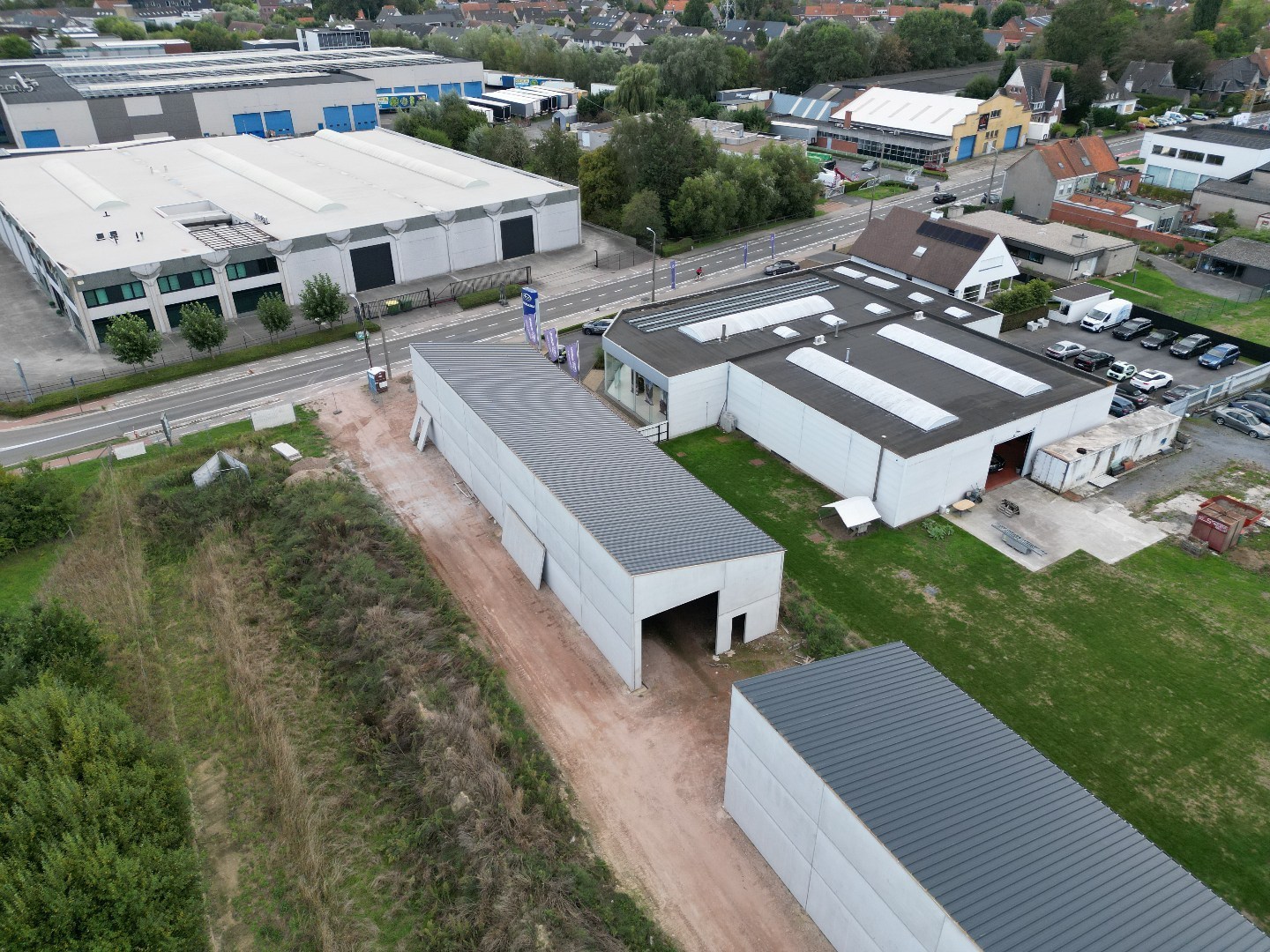 Loods B te huur – 180 m² KMO-zone Ardopoort te Roeselare - foto 4