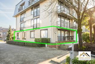 In Merelbeke, vlakbij Gent, bevindt zich deze interessante opbrengstwoning die momenteel wordt uitgebaat als gastenkamers. Wenst u liever twee...