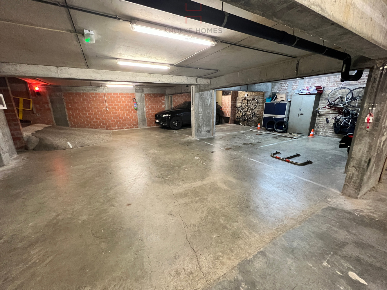 Zeer goed gelegen autostaanplaats op de Engelsestraat in Duinbergen - photo 2