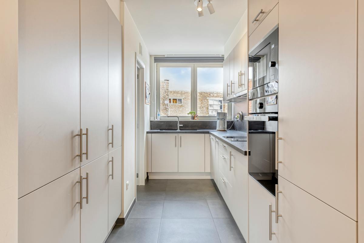 Recent two-bedroom apartment with parking space - photo 5