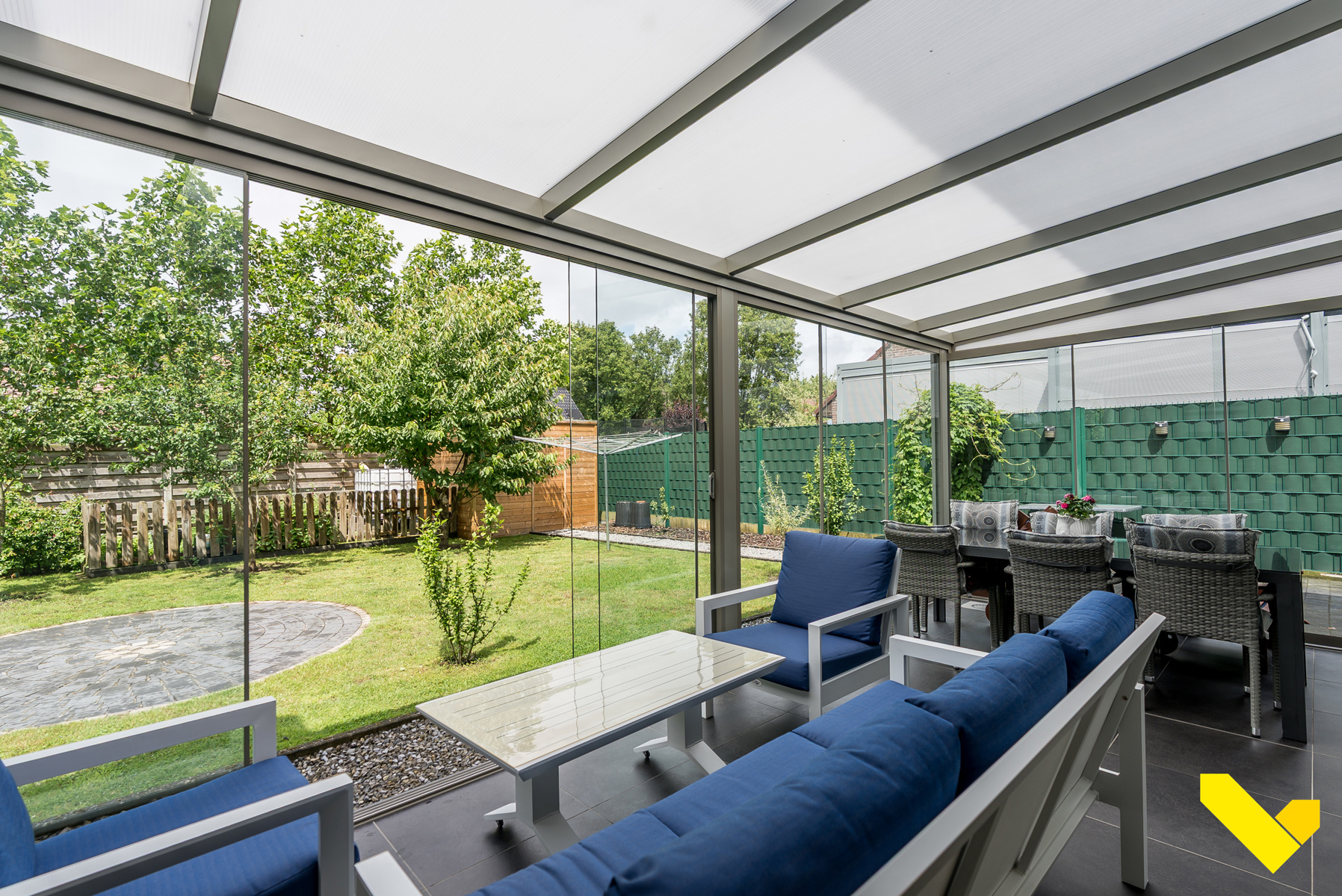 Ruime halfopen bebouwing op een uitstekende locatie - foto 4