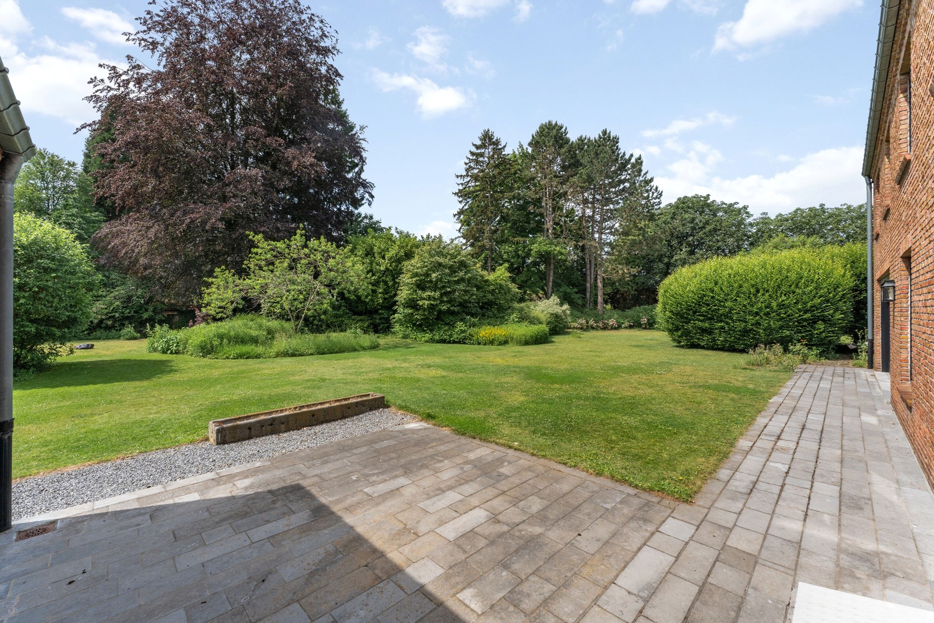 Stijlvolle villa met 6 slaapkamers en grote tuin - foto 4