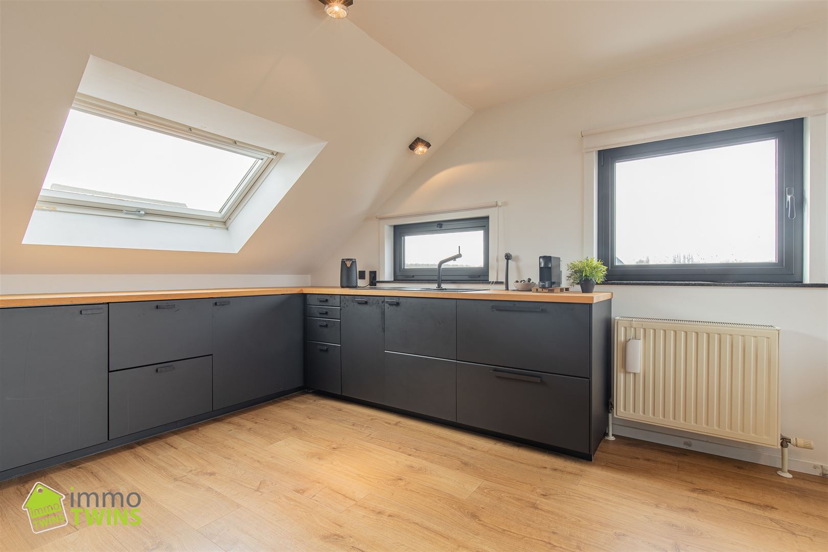 Lichtrijk en energiezuinig dakappartement met terras - foto 3