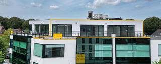 Dit prachtige dakappartement is gelegen op een ideale locatie in Sint-Andries.Het appartement bevindt zich op de bovenste verdieping van het gebouw,...