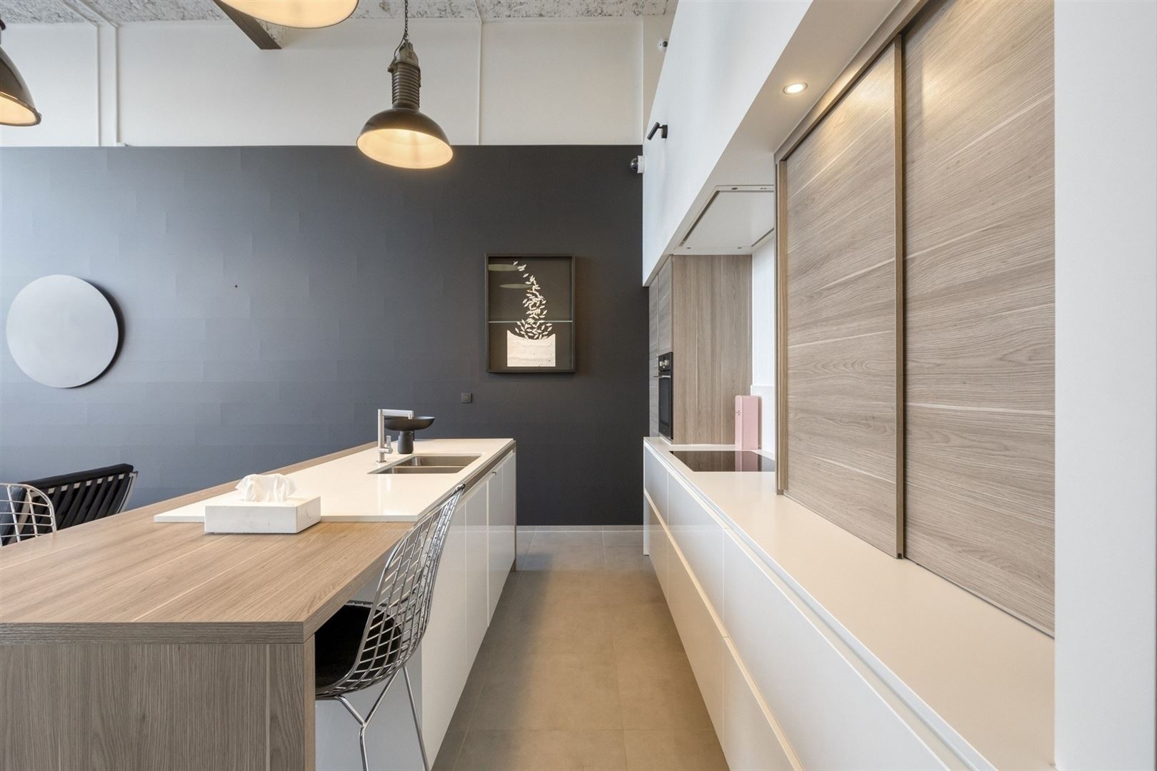 Beautifully finished loft with 3 bedrooms - photo 5