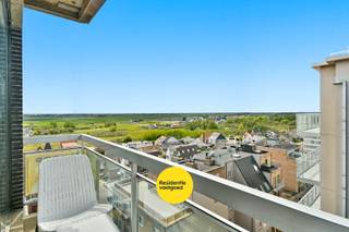 Dit charmante en bijzonder lichtrijke appartement bevindt zich op een unieke ligging aan de Zeedijk van Middelkerke en geniet van...