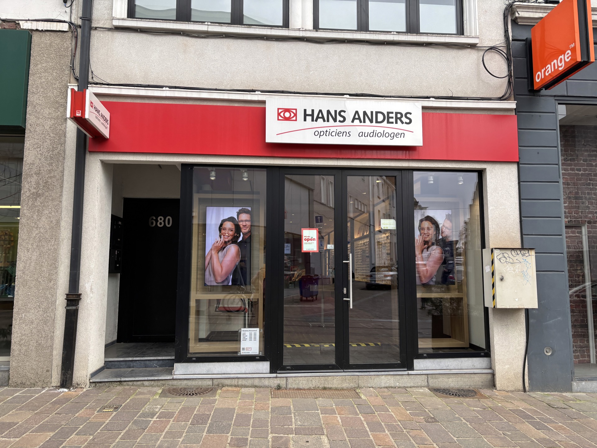 Commercial for rent in Uccle - photo 2