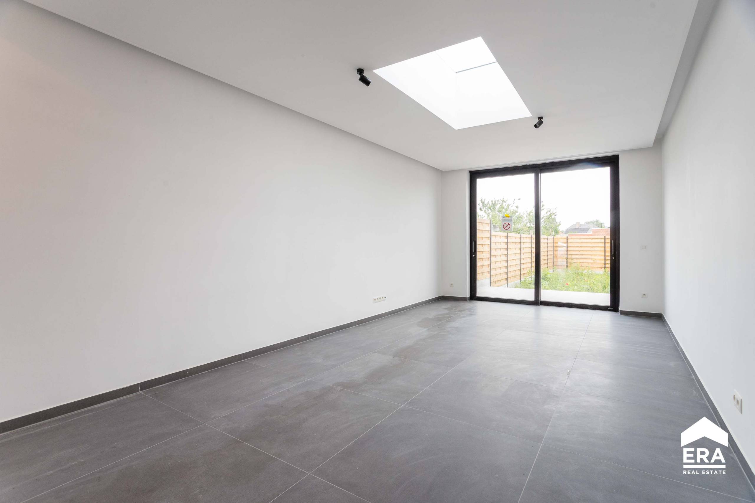 Vernieuwbouw met 3slpk en tuin - foto 4