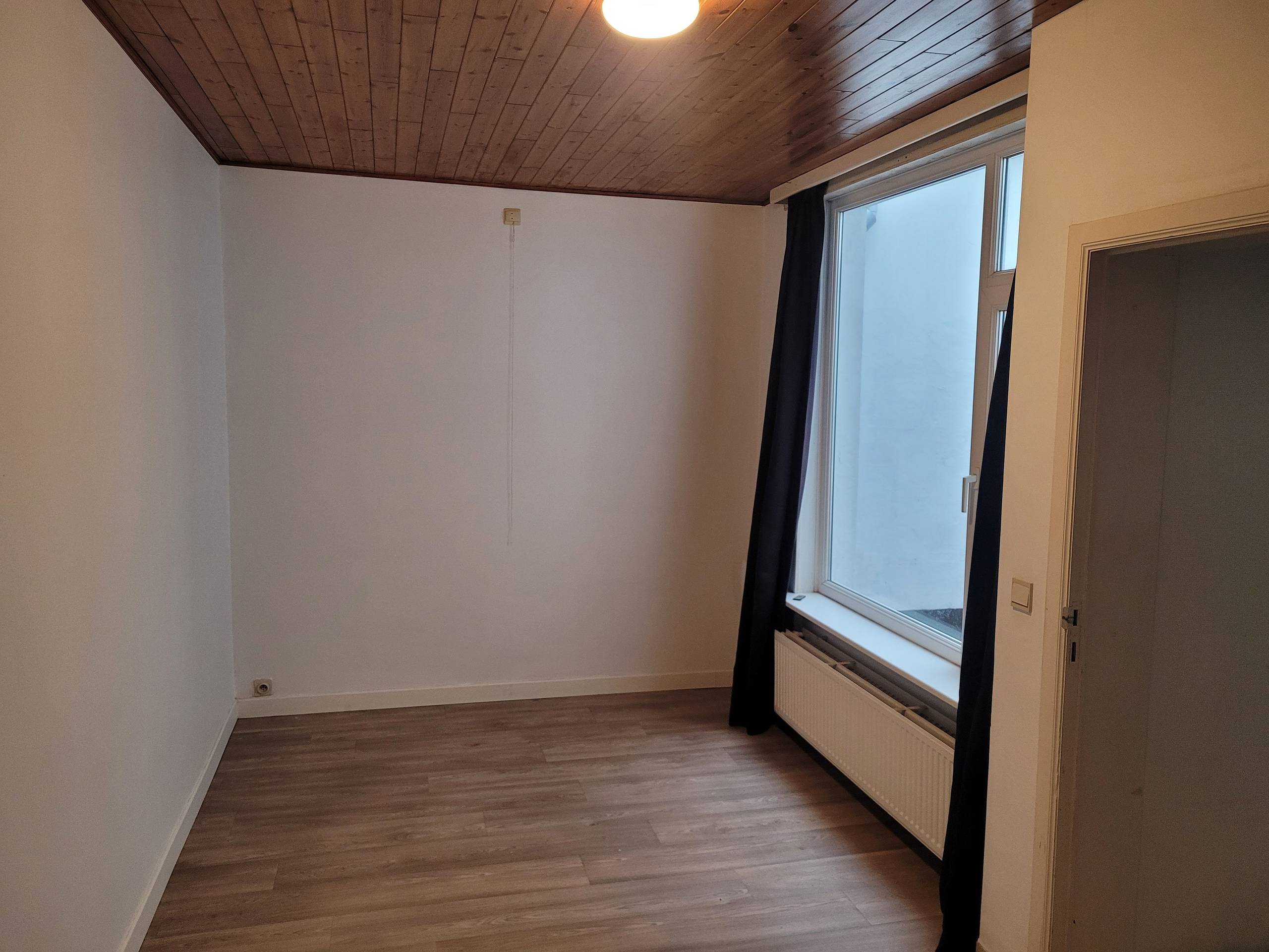 Eén slaapkamerappartement met gezellig terrasje dichtbij het centrum van Oostende. - foto 5